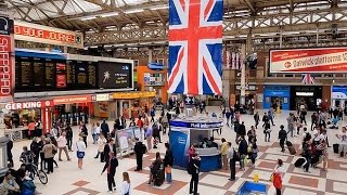 A Walk Through The London Victoria Station London England [upl. by Reahard]